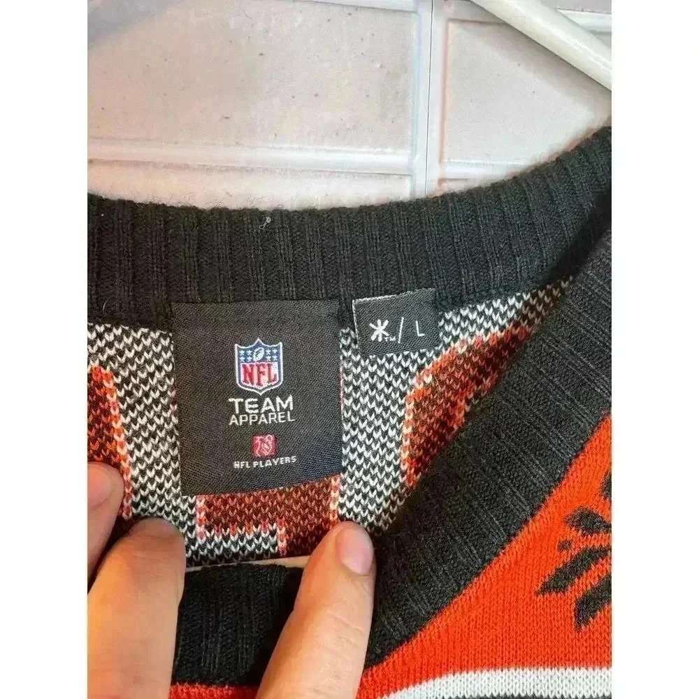 NFL Christmas Sweater 100% Acrylic Chase Brown - Picture 3 of 8